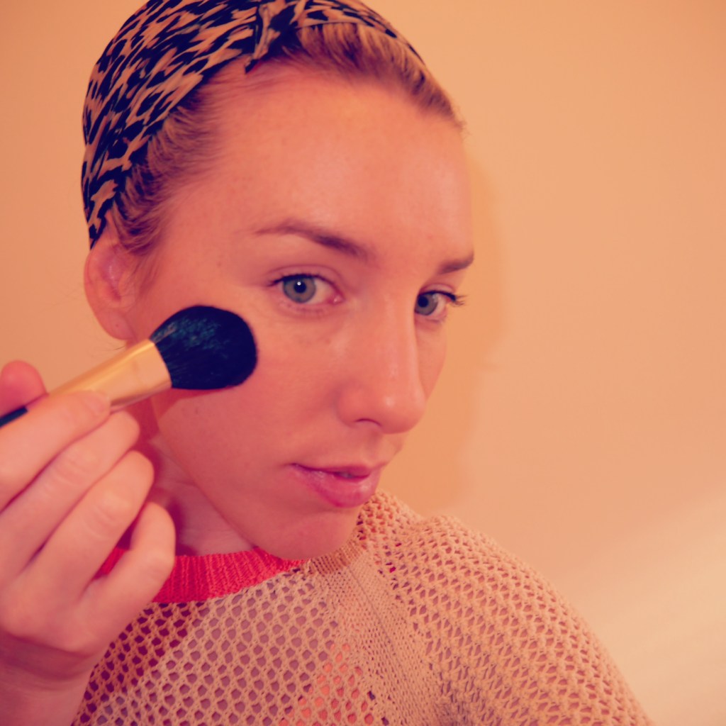 Red Earth's Blush Brush.