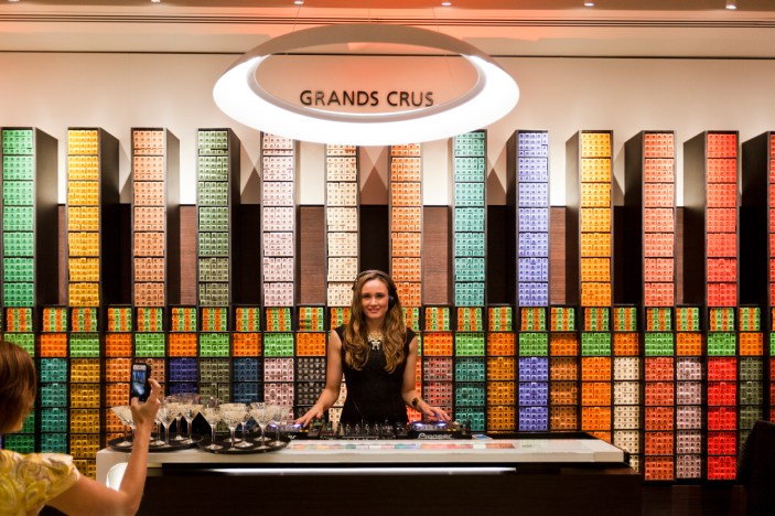 Nespresso_150514_GeneralAmbience_2020