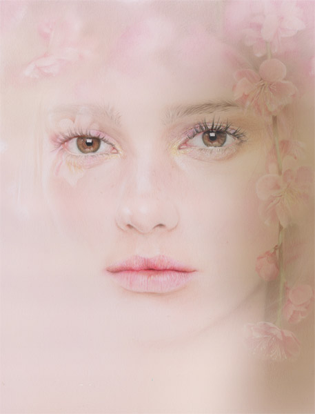 Muliebrity . Pencil and pastel on paper . 28 x 40 cm